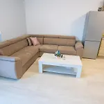 Lauc * Ljubuški