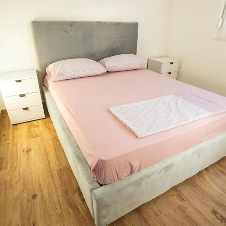 Apartment Lauc *