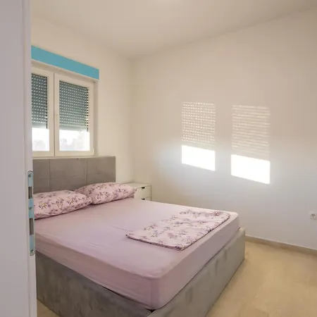 Lauc Apartament